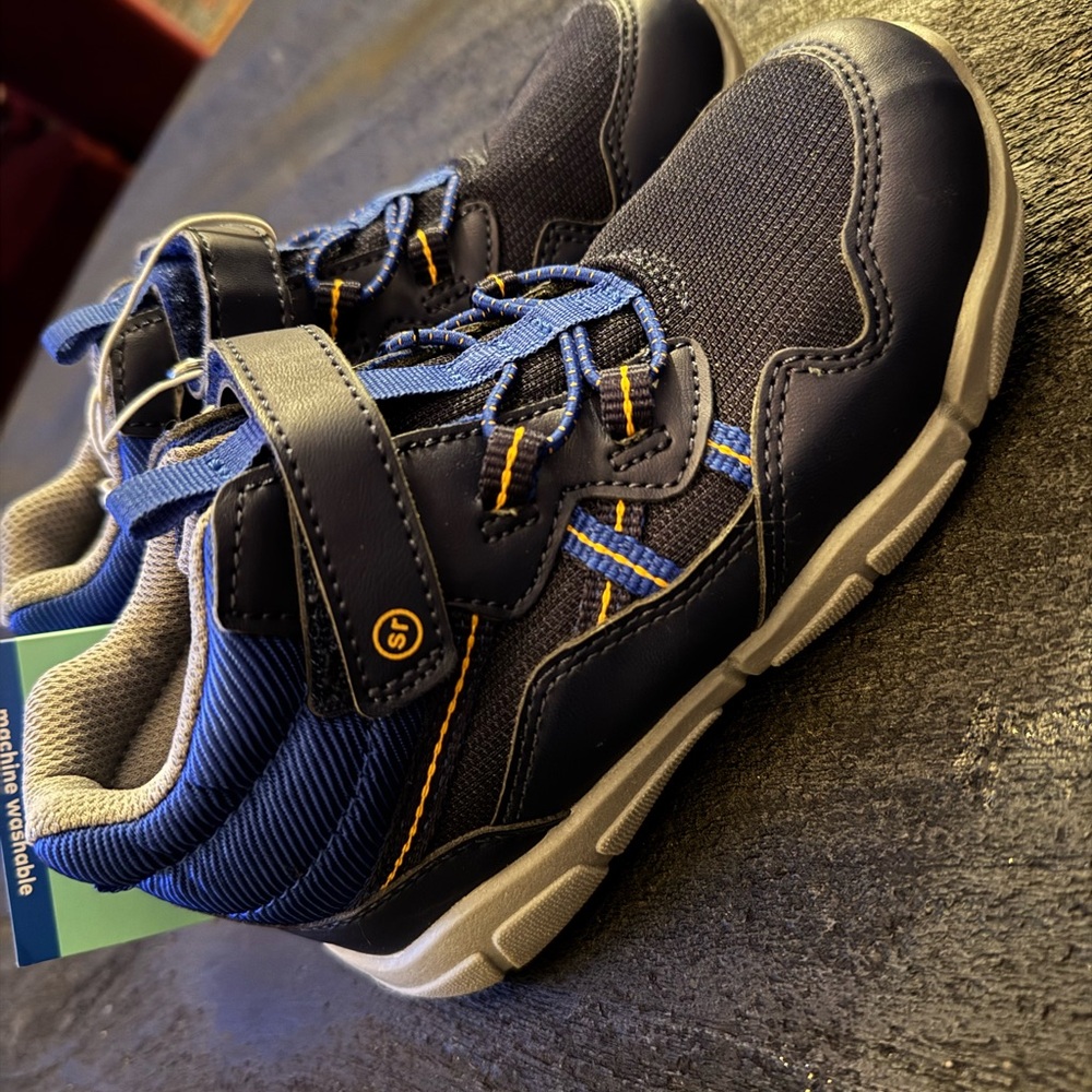 Stride right - nwt blue boots - size 12